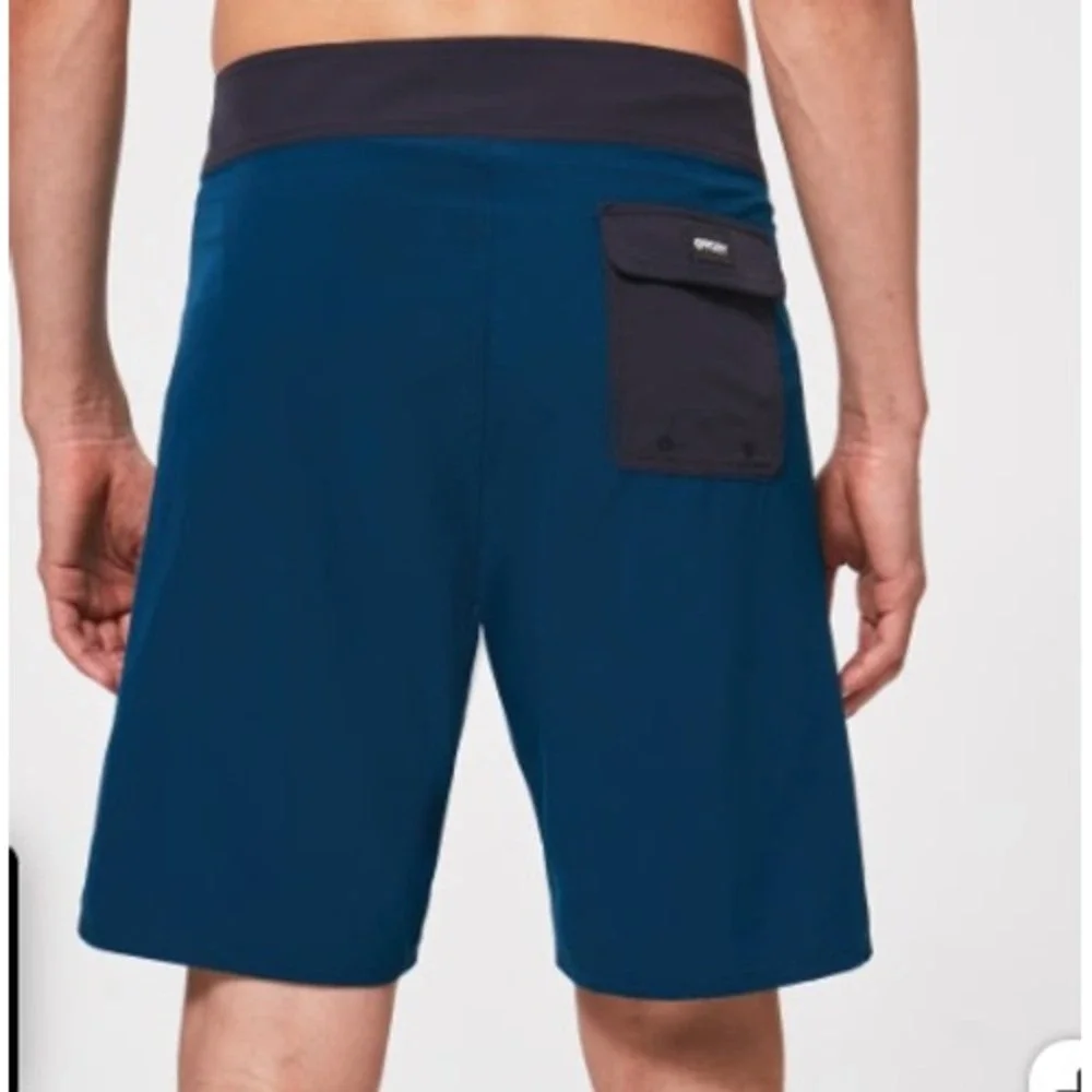 Oakley‎ Double Up 20 RC Mens Boardshorts Blue Teal Stretch Lightweight 38